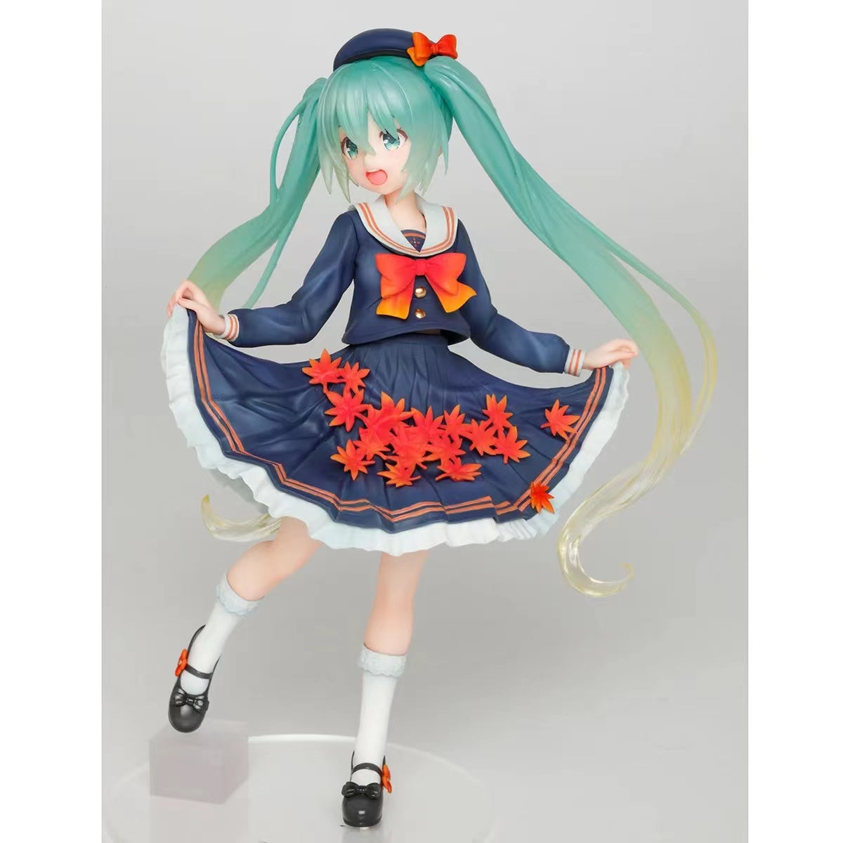 Taito 7" Hatsune Miku 3rd Season Autumn Version Figure